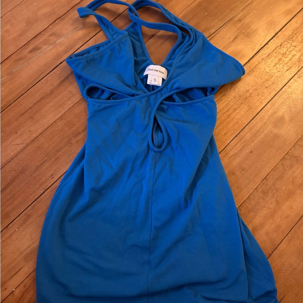 Blue Sleeveless Dress find me now